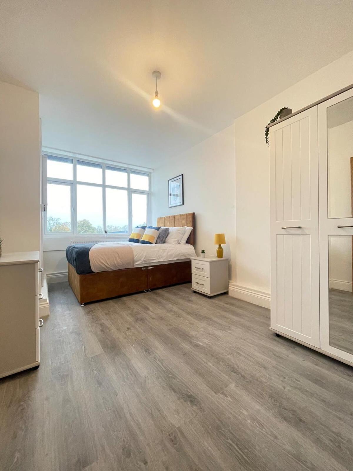 2 Bedroom Apartment - Flitwick - Contractor Friendly - Tourist Ready - Full Kitchen - Wifi - Smart Tv - Sofa Bed - Free Parking - Ideal For Short Or Long Stays Flitwick (Bedfordshire) Exterior foto