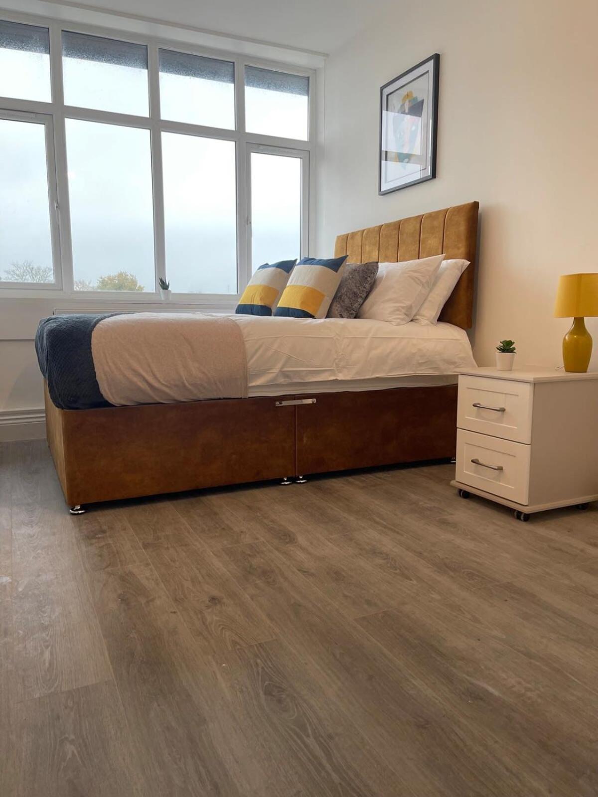 2 Bedroom Apartment - Flitwick - Contractor Friendly - Tourist Ready - Full Kitchen - Wifi - Smart Tv - Sofa Bed - Free Parking - Ideal For Short Or Long Stays Flitwick (Bedfordshire) Exterior foto